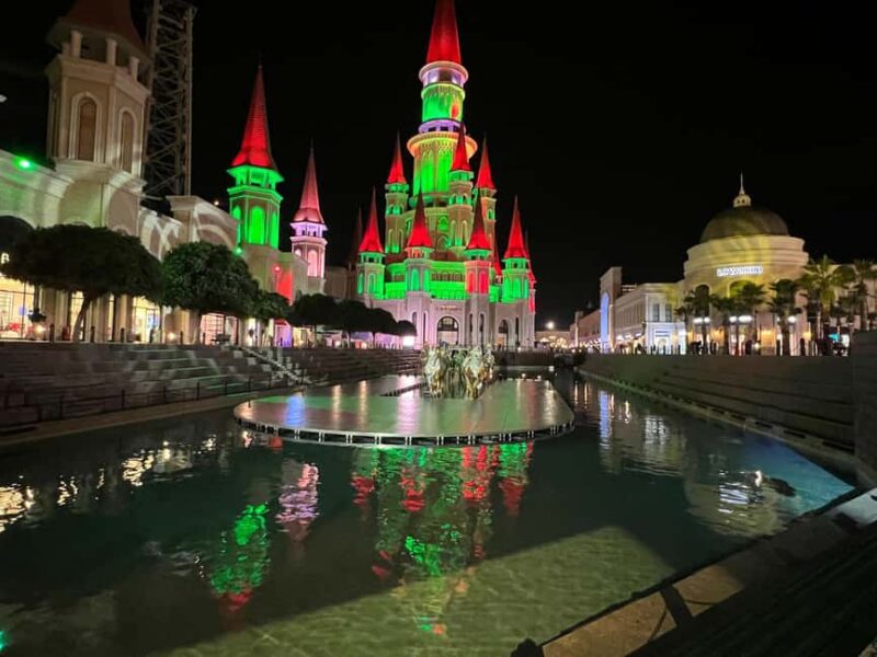 Alanya: The Land of Legends Winter Festive Show Entry - Character Meet-Ups and Holiday Surprises