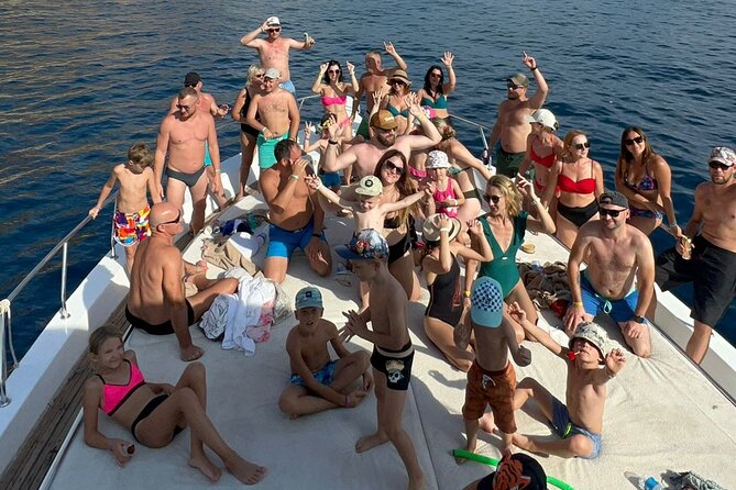 Alanya VIP Yacht Tour With Lunch and Unlimited Soft Drink - Key Points