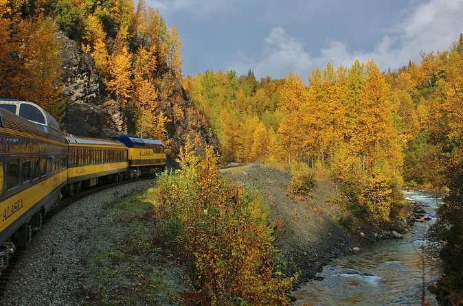 Alaska Railroad Hurricane Turn RoundTrip Talkeetna - Hurricane Flagstop Same Day - Scenic Highlights at Hurricane Gulch and Denali