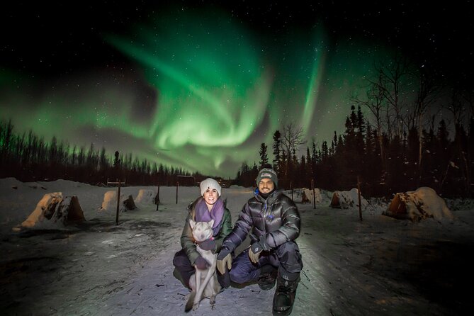 Alaskan Escape: Aurora Viewing & Dog Sledding Adventure Fairbanks - Included Comforts and Local Snacks