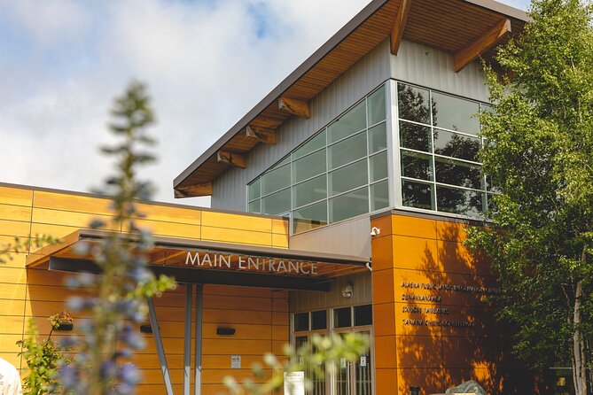 Alaskan Heritage and Sightseeing Tour in Fairbanks - Experience the Magic at Santa Claus House in North Pole