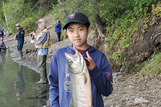 Alaskan Salmon 8-Hour Fishing Experience - Flexibility and Comfort with Hotel Pickup