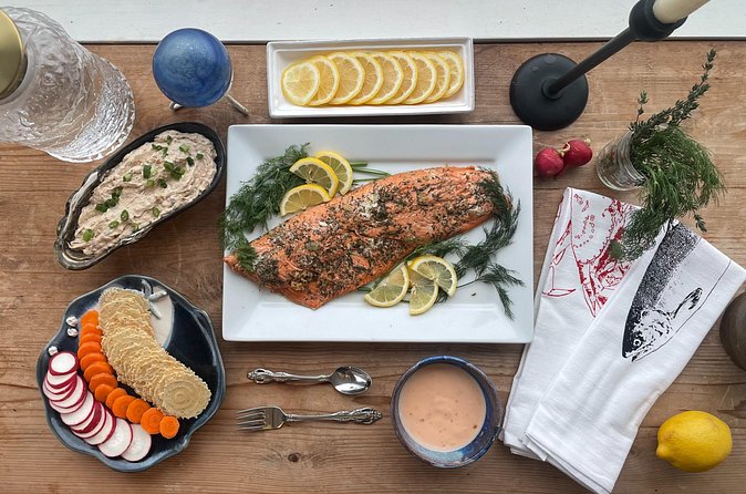 Alaskan Salmon Cooking Class & Dining Experience - The Experience’s Pacing and Group Size