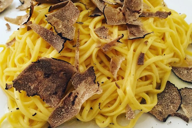 ALBA walking & TASTING tour (food, wine and history) - Tasting a Full Course of Regional Delights