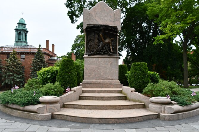 Albany's Historic Downtown Self Guided Audio Walking Tour - Starting at Albany City Hall and the First Impressions