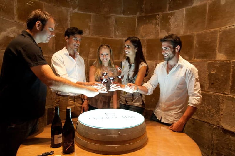Albariño Wine Tour: Taste, Learn & Take Home a Special Gift - Savoring Galicia’s Finest Cheese and Paella