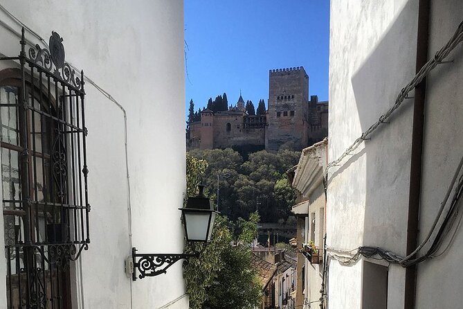 Albayzin and Sacromonte Guided Walking Tour in Granada - Suitability and Physical Requirements