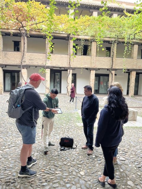 Albayzín: Granada's Albayzín Tour with Food Tasting - The Food and Tea Tasting Experience