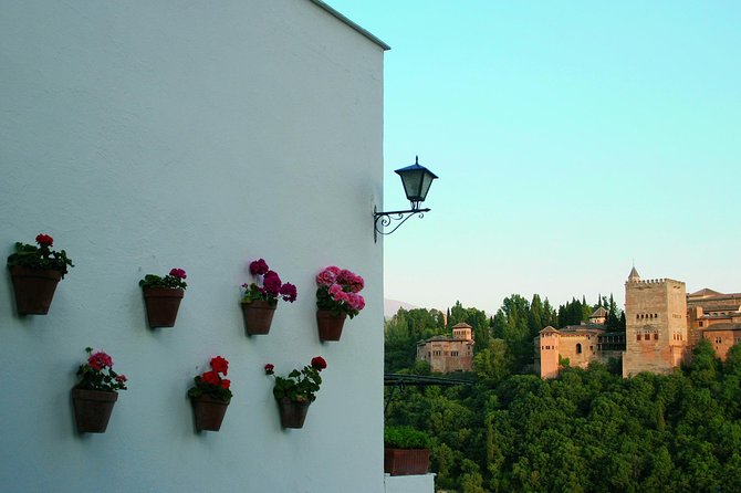Albayzín y Sacromonte, Unesco Heritage Neighborhoods - Explore Granada’s UNESCO Heritage Neighborhoods for Just $20.93