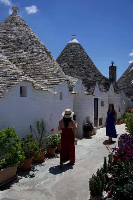 Alberobello Portrait Experience - Discover Alberobello with a Professional Portrait Experience