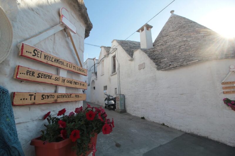 Alberobello: Private or Group 2-hour Walking Tour - Discovering Alberobello’s Unique Architecture