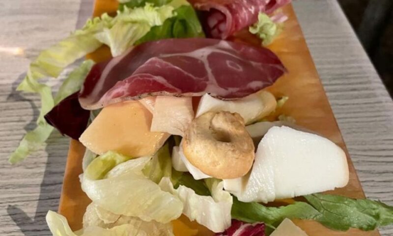 Alberobello: Walking Tour with Food Tasting and Aperitif - Unique Aspects of this Tour