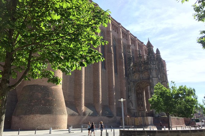 Albi and Cordes sur Ciel Private Day Tour from Toulouse - Practical Details: Booking, Cancellation, and Accessibility