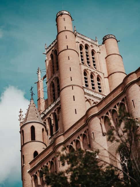 Albi: Food and Market Tour with Tastings and Historic Walk - Explore Albi’s UNESCO-Listed Streets and Food Scene