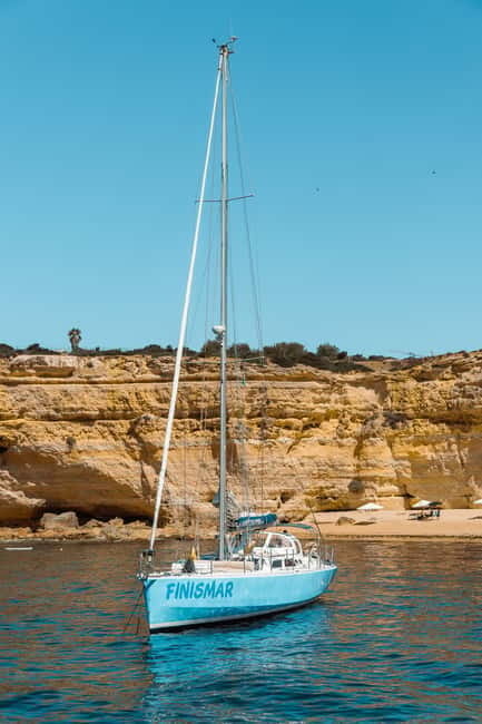 Albufeira: 2h Private Yacht Charter - Explore the Algarve Coast on a 2-Hour Private Yacht in Albufeira