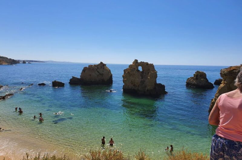 Albufeira: Beaches, Old Town, and Salgados Lagoon Jeep Tour - Scenic Stops and Photo Opportunities Along the Coast