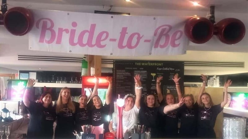 Albufeira: Cocktail Making Class at The Waterfront - How the Cocktail Making Session Unfolds in Albufeira