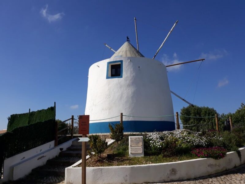 Albufeira Countryside Tuk Tuk Tour - Sampling Local Flavors and Traditional Drinks