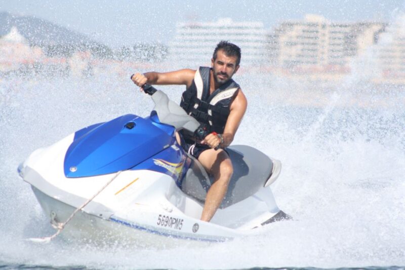 Albufeira: Jet Ski Rental - Full Safety and Equipment Setup