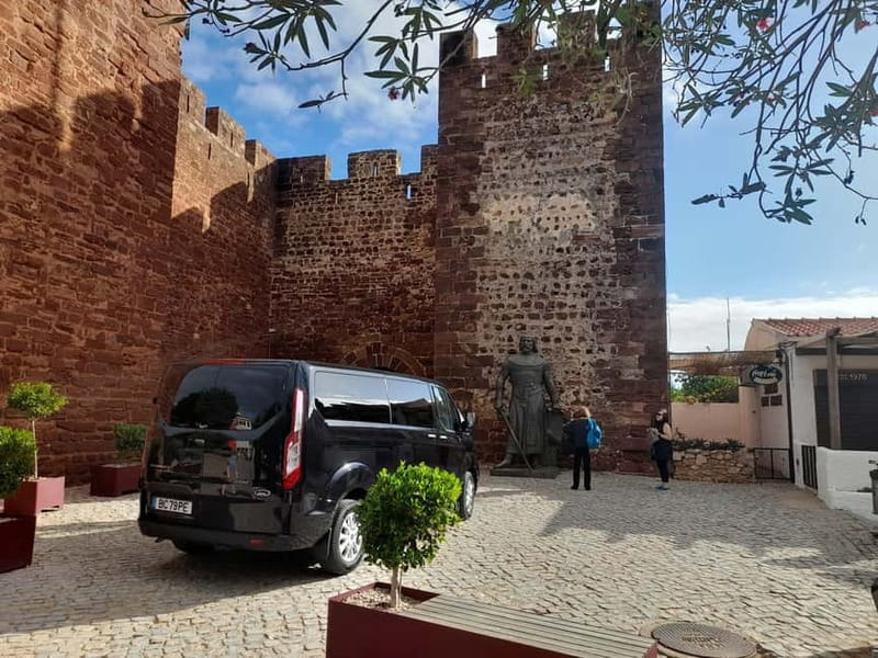 Albufeira: Silves Castle and Chapel of Bones, - Key Points