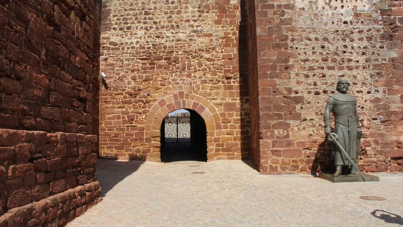 Albufeira: Silves Castle and Chapel of Bones, - Comfort and Practical Tips for the Tour