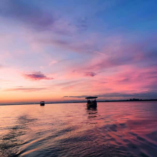 Albufera: Sunset and visit to the barraca - Visiting a Valencian Barraca: Step Back in Time
