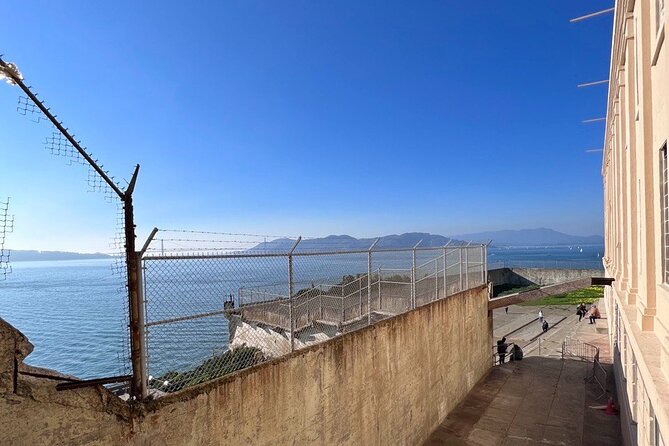Alcatraz Plus San Francisco City Combo Tour - Iconic Landmarks: Golden Gate Bridge and North Beach