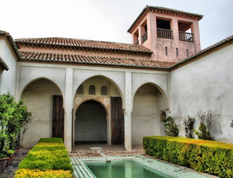 Alcazaba and Gibralfaro Private Tour. Skip The Line - Key Points