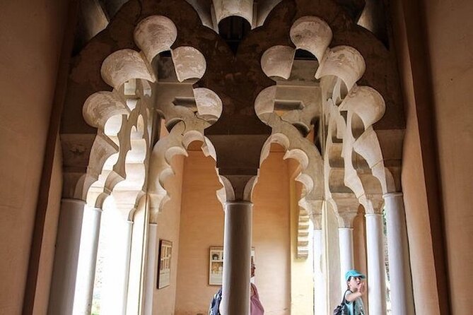 Alcazaba Malaga Guided Tour - Pacing and Crowd Levels