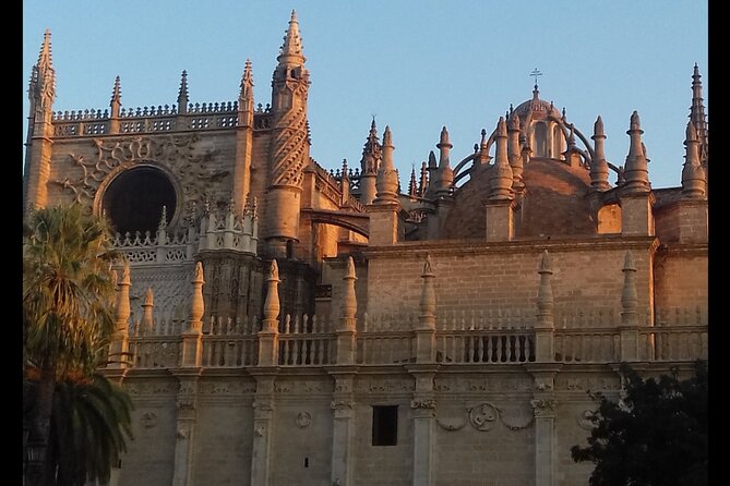 Alcazar and Cathedral of Seville Private Tour - Visiting Seville Cathedral and Its Architectural Grandeur