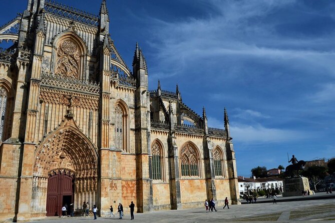 Alcobaça and Batalha Monasteries: Private Tour - Practical Tips and Considerations