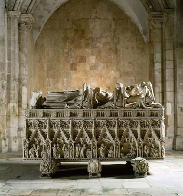 Alcobaça: Entry to UNESCO Alcobaça Monastery - Exploring the Medieval Rooms of Alcobaça Monastery