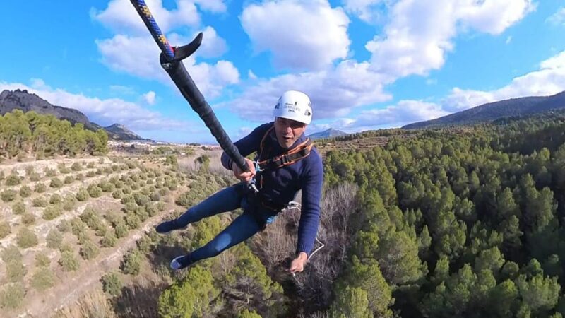Alcoy: Bungee jumping - The Alcoy bungee jumping experience: ideal for thrill-seekers and nature lovers