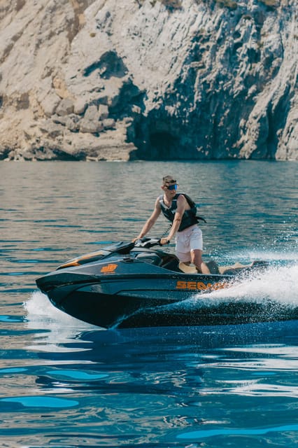 Alcudia: Bay of Alcudia Jet Ski Tour with Photos - The Route: Exploring Alcudia’s Coastline and Iconic Landmarks