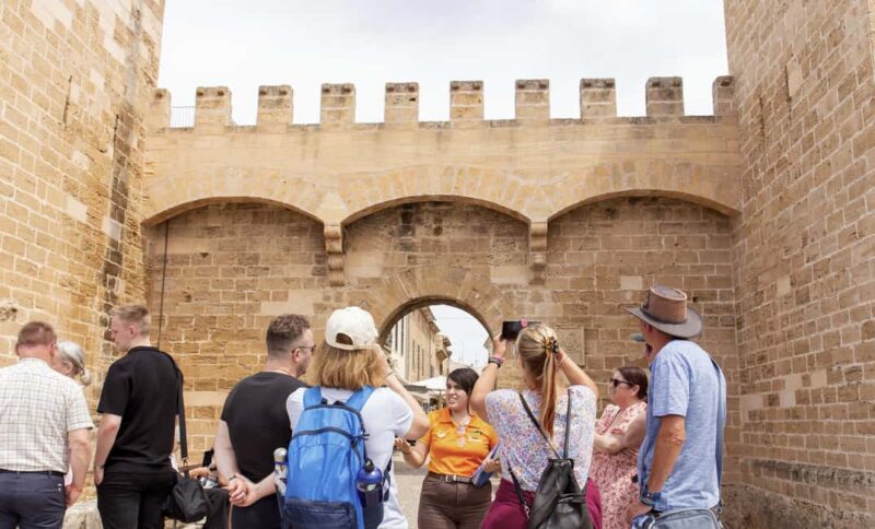 Alcudia Old Town Private Tour - Key Points