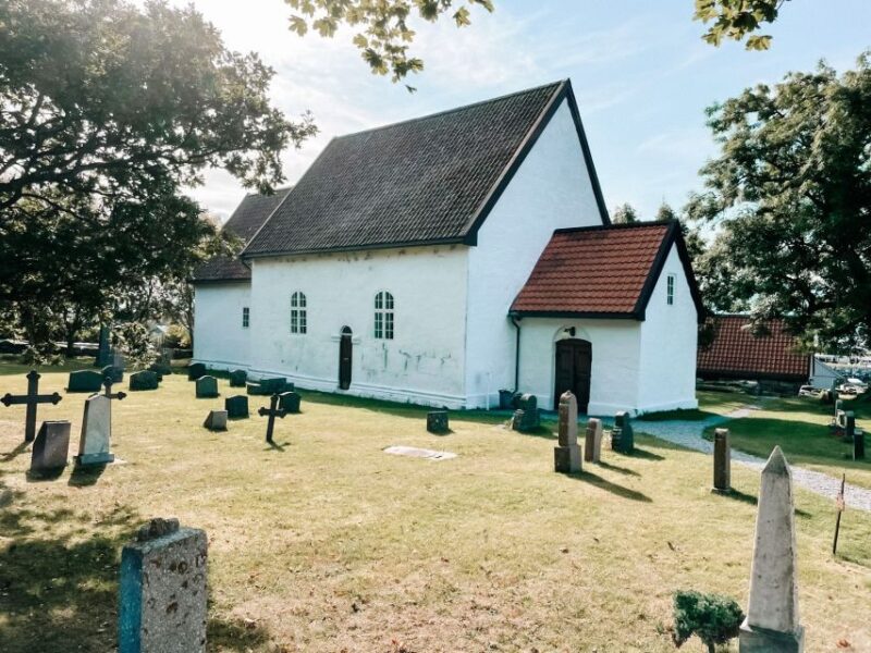 Ålesund: Ålesund and Surrounding Islands Audio Guide Tour - Key Points