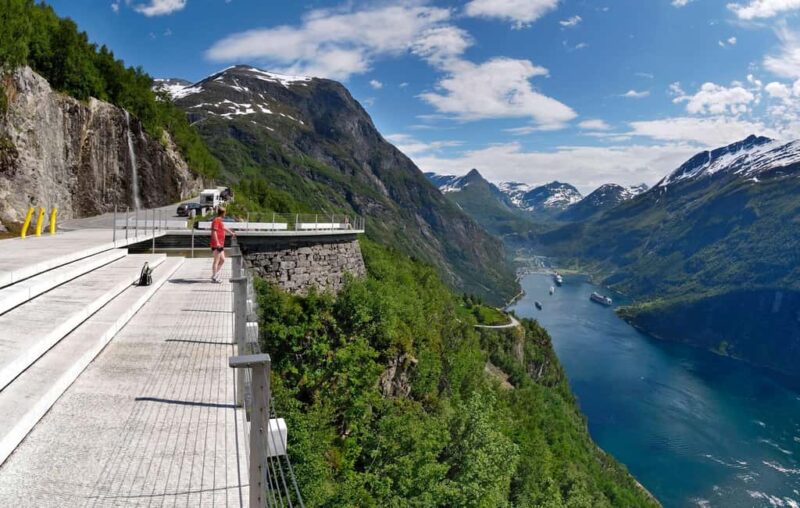 Ålesund: Geirangerfjord Cruise and Gondola Ride Tour - Exploring Geiranger Village with a Guided Walk