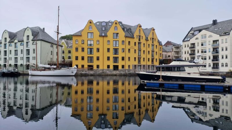 Alesund: Giske Island Iconic Coastal Landmarks Excursion - What to Expect During the Tour