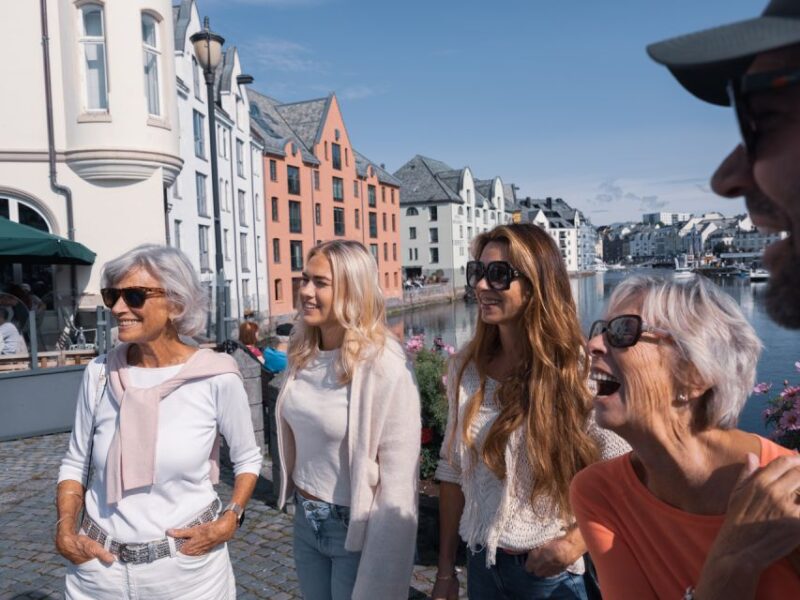 Ålesund: Guided Food Walking Tour - Key Points