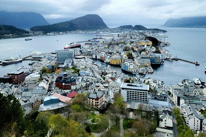 Ålesund Two Hour Walking City Tour - Explore Ålesund with an Engaging Two-Hour Walking Tour for Just $44.76