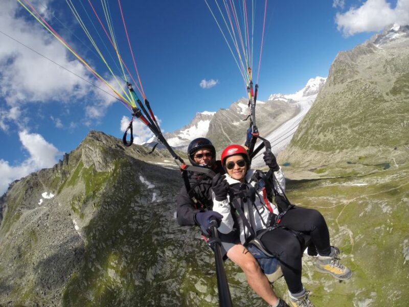 Aletsch Arena: Paragliding Tandem Flight Basic - Logistics: Meeting Points and Group Size