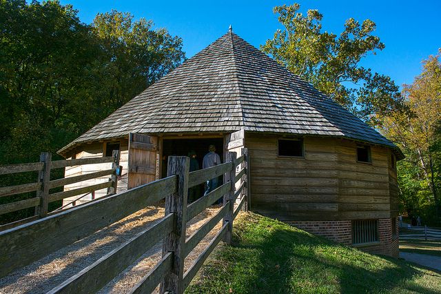 Alexandria: Full-Day Bike Tour to Mt Vernon w/ Optional Boat - Food and Refreshments on Site