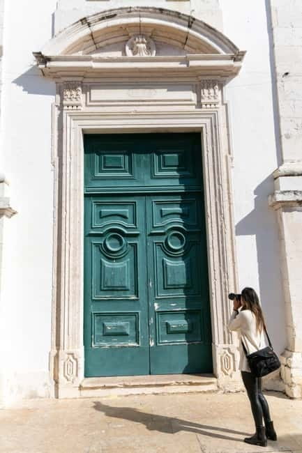 Alfama Photo Walk: Lisbon Photography Tour with a Local - Fit for All Photography Enthusiasts and Creative Travelers