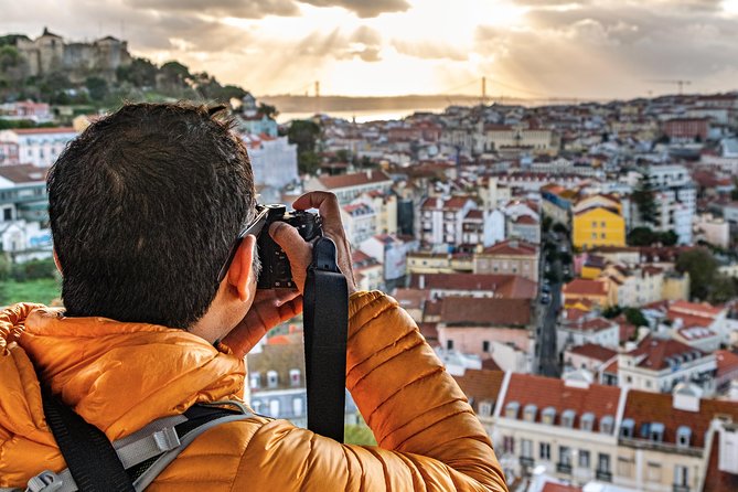 Alfama,Graça & Mouraria City Tour Through A Eye Of A Photographer - Explore Lisbon’s Historic Neighborhoods Through a Photographer’s Eye