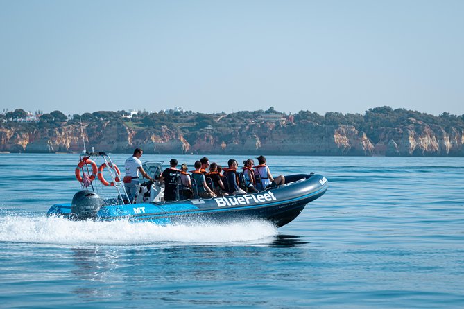 Algar de Benagil from Lagos - Approaching the Algar de Benagil Cave