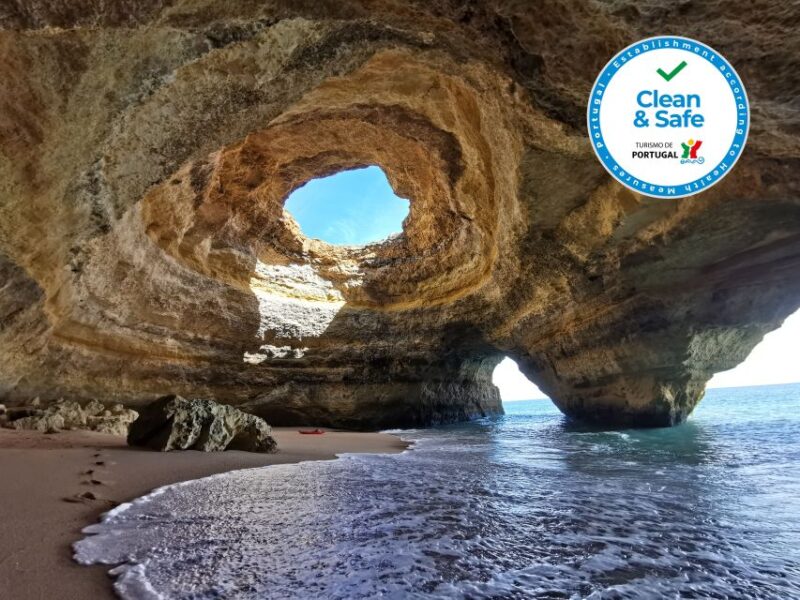 Algarve: Benagil Cave Sunrise Kayak Tour with Shower Use - Key Points