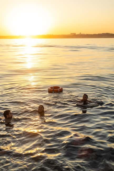 Algarve: Catamaran Sunset Tour with DJ or Live Guitarist - Live Music: Guitarist César or DJ Valente