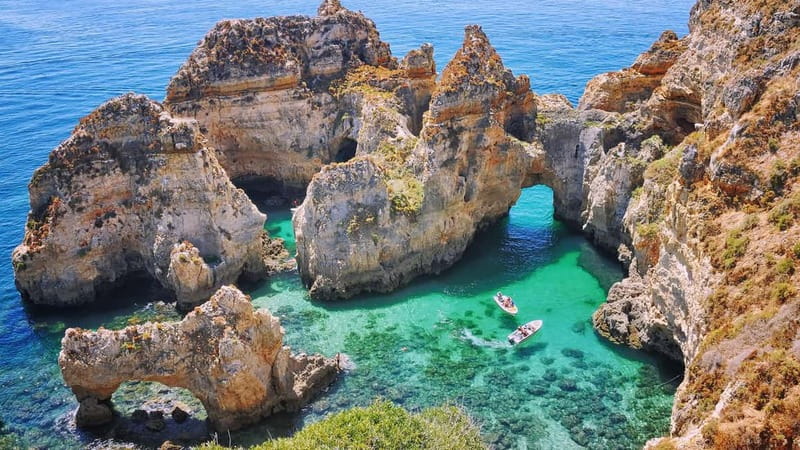 Algarve: Experience the Best of the West in German - Key Points