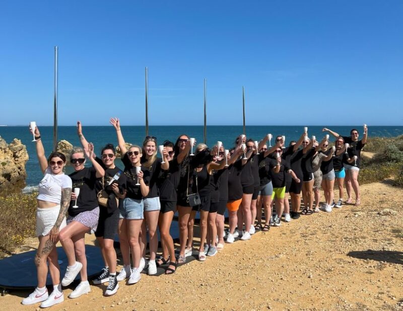 Algarve: Ocean View Pole Dance Experience with Prosecco - The Location: Praia dos Arrifes Cliffs and Ocean Views