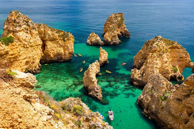 Algarve private guided tour from Lisbon with hotel pickup - Stopping in the Picturesque Village of Carvoeiro